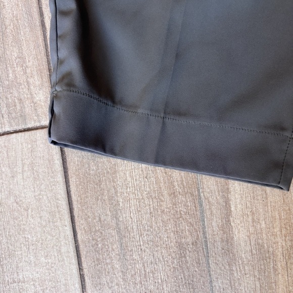 Women's Nike Golf Tour Performance Dri Fit Shorts Sz 4 Gray - Picture 4 of 7